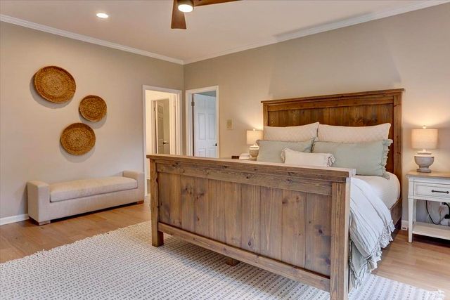 2178 E GLENALDEN DR, Germantown, TN 38139