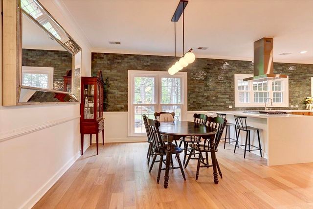 2178 E GLENALDEN DR, Germantown, TN 38139