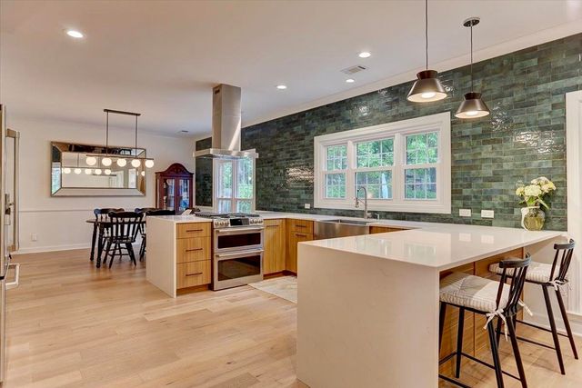 2178 E GLENALDEN DR, Germantown, TN 38139