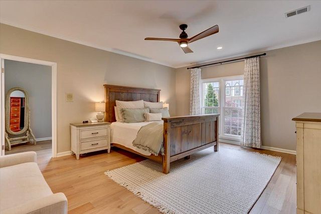 2178 E GLENALDEN DR, Germantown, TN 38139