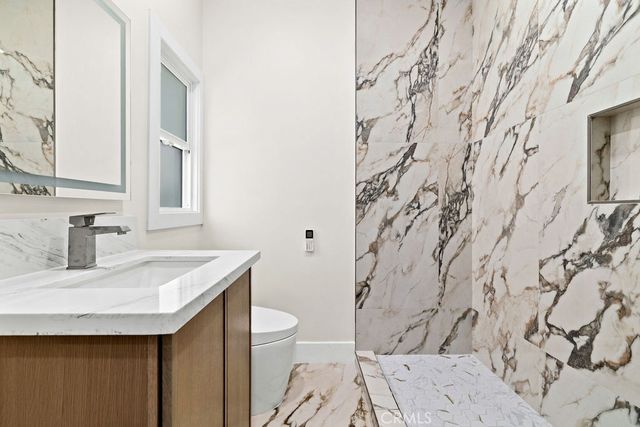 548 E 14th, Long Beach, CA 90813