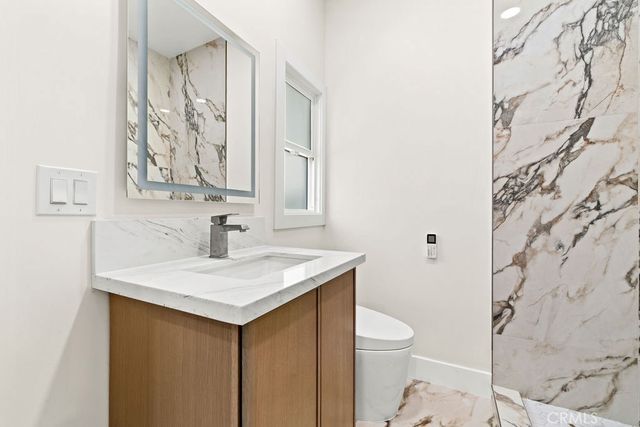 548 E 14th, Long Beach, CA 90813