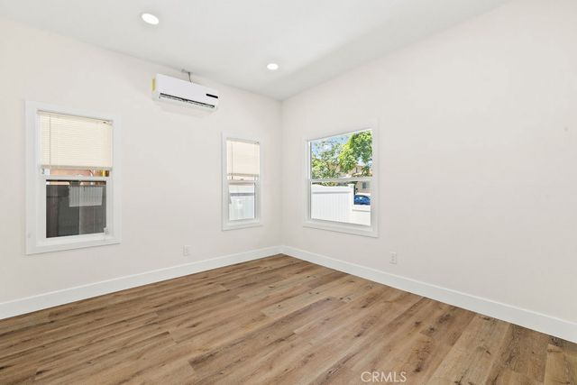 548 E 14th, Long Beach, CA 90813