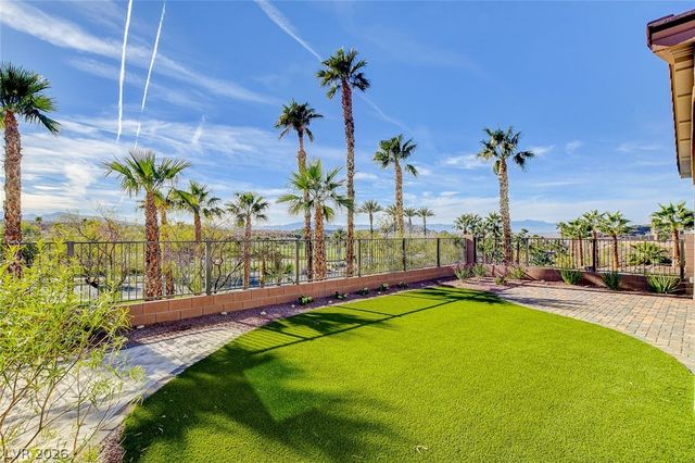 19 Alta Cascata Place, Henderson, NV 89011