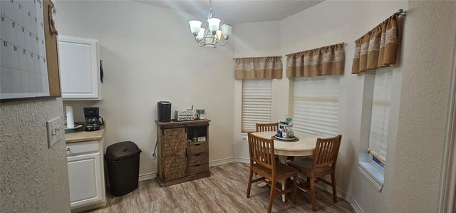 400 Bent Creek Dr, Grand Saline, TX 75140