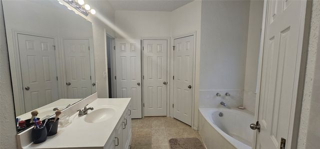 400 Bent Creek Dr, Grand Saline, TX 75140