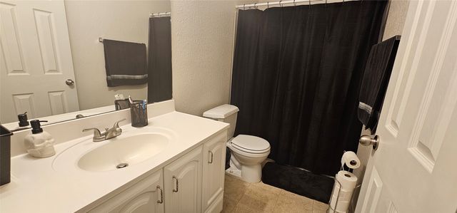 400 Bent Creek Dr, Grand Saline, TX 75140