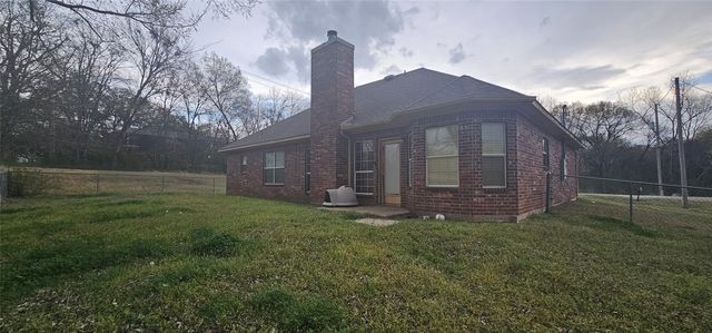 400 Bent Creek Dr, Grand Saline, TX 75140