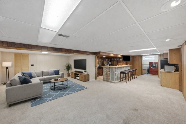10623 WINDSOR Drive, Westchester, IL 60154