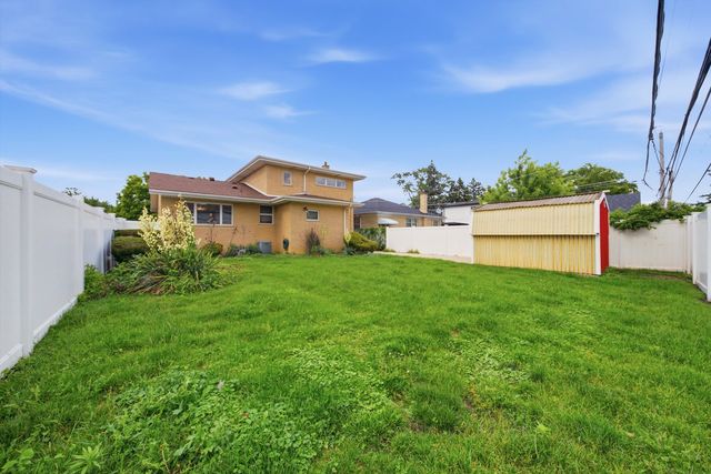 10623 WINDSOR Drive, Westchester, IL 60154