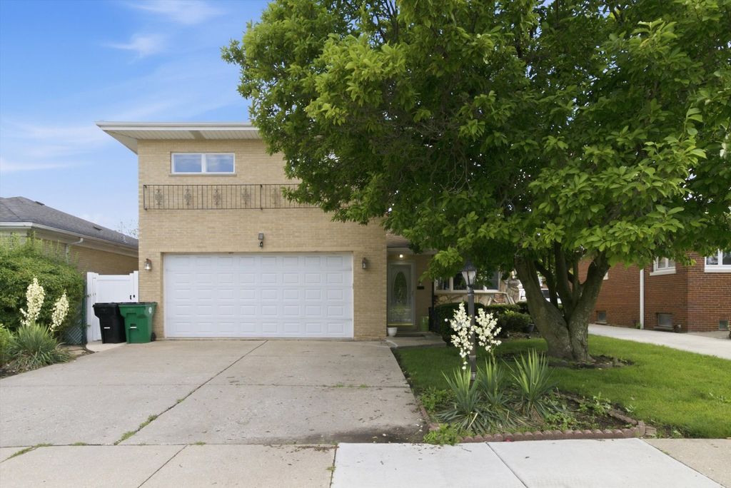 10623 WINDSOR Drive, Westchester, IL 60154