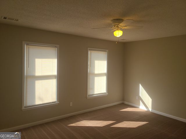 8010 Woodlake Drive, Riverdale, GA 30274