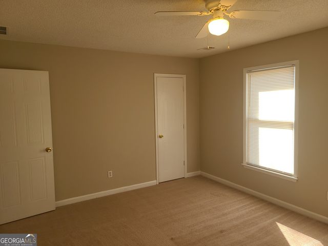 8010 Woodlake Drive, Riverdale, GA 30274