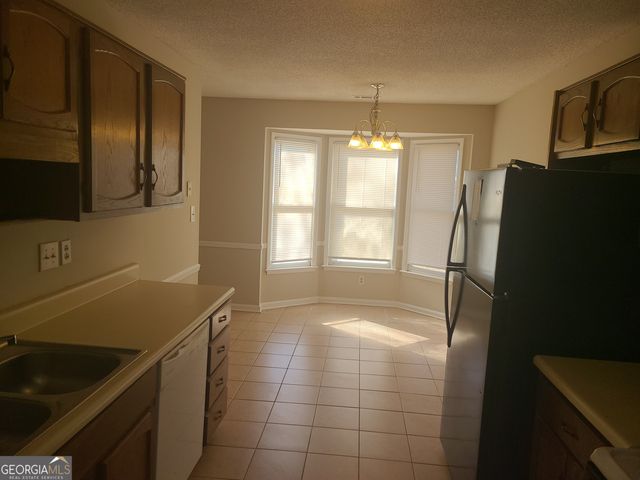 8010 Woodlake Drive, Riverdale, GA 30274