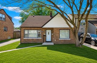8742 S Washtenaw Avenue, Evergreen Park, IL 60805