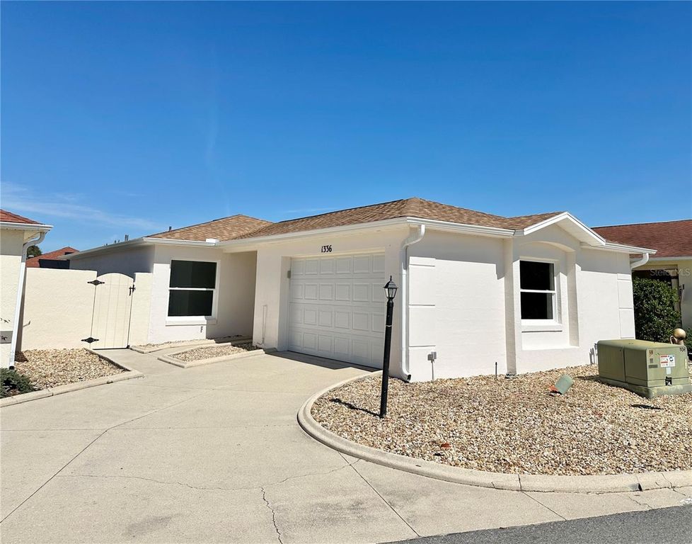 1336 LAJOLLA CIRCLE, Lady Lake, FL 32159