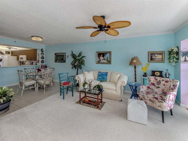 818 WEXFORD BOULEVARD 818, Venice, FL 34293