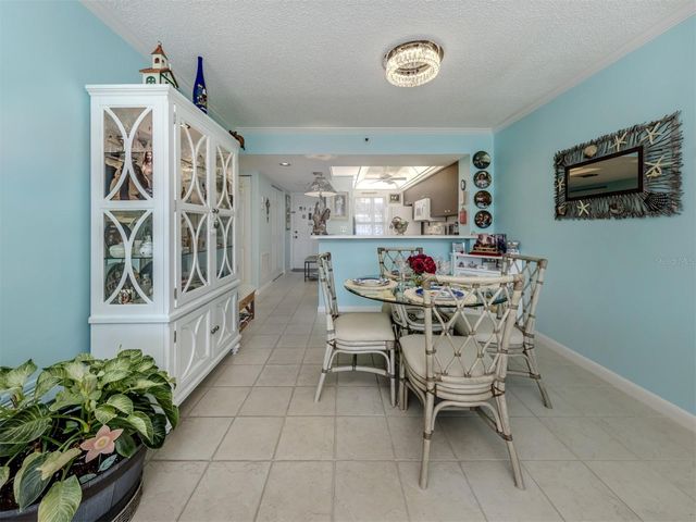 818 WEXFORD BOULEVARD 818, Venice, FL 34293