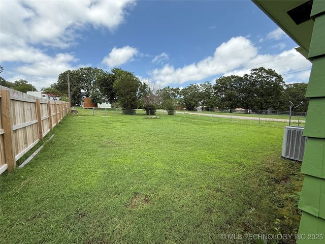 911 E Polk Avenue, Mcalester, OK 74501