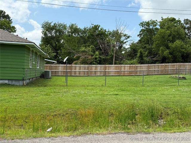 911 E Polk Avenue, Mcalester, OK 74501