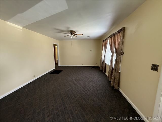 911 E Polk Avenue, Mcalester, OK 74501