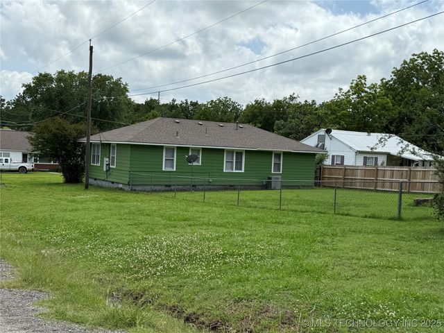 911 E Polk Avenue, Mcalester, OK 74501