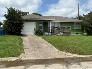 911 E Polk Avenue, Mcalester, OK 74501