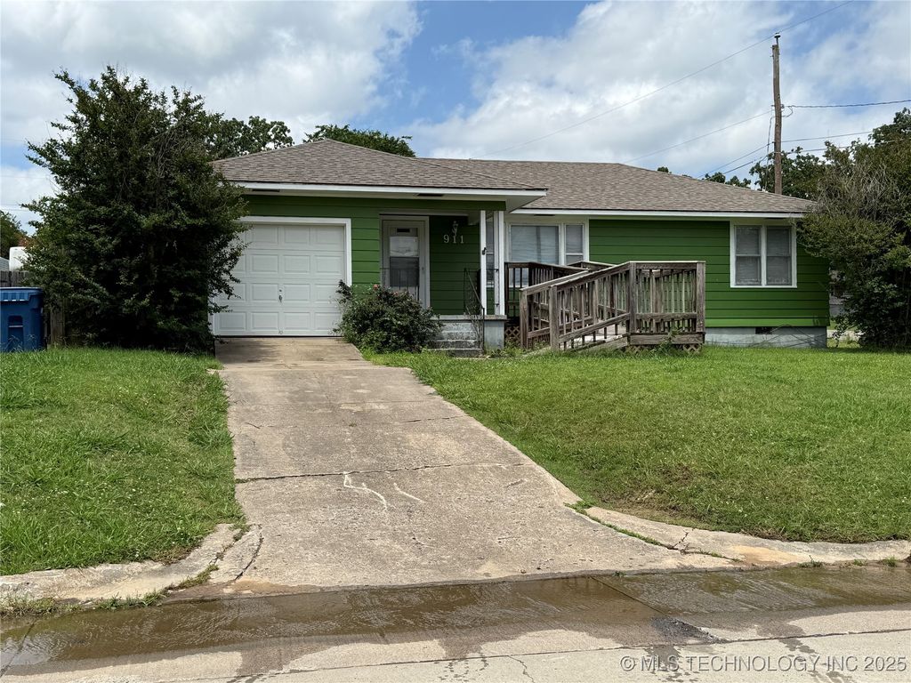 911 E Polk Avenue, Mcalester, OK 74501