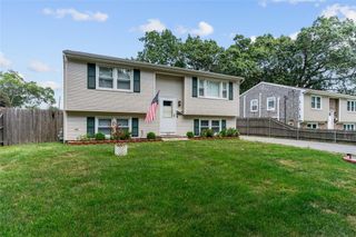162 Pine Street, Warwick, RI 02888