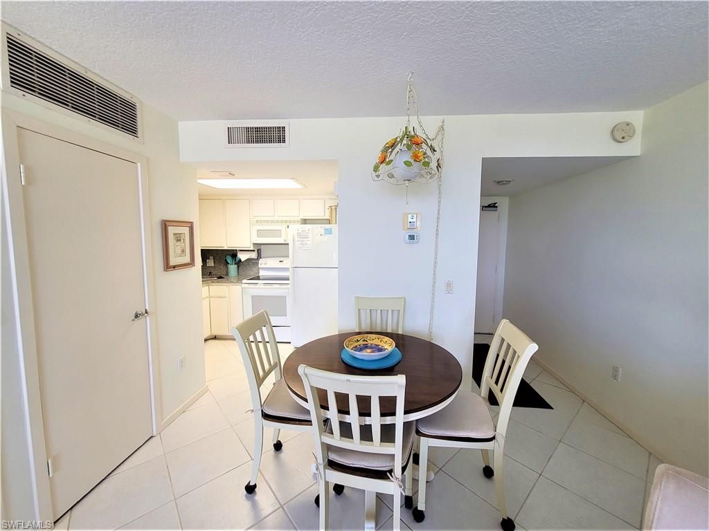 180 Seaview CT 714, MARCO ISLAND, FL 34145 — photo 2