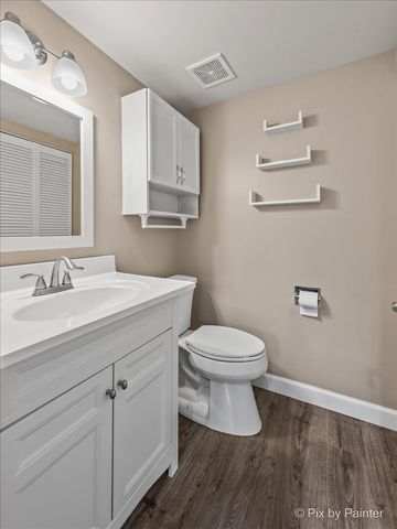 1633 Pebble Beach Circle, Elgin, IL 60123