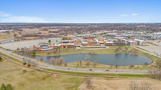 1633 Pebble Beach Circle, Elgin, IL 60123