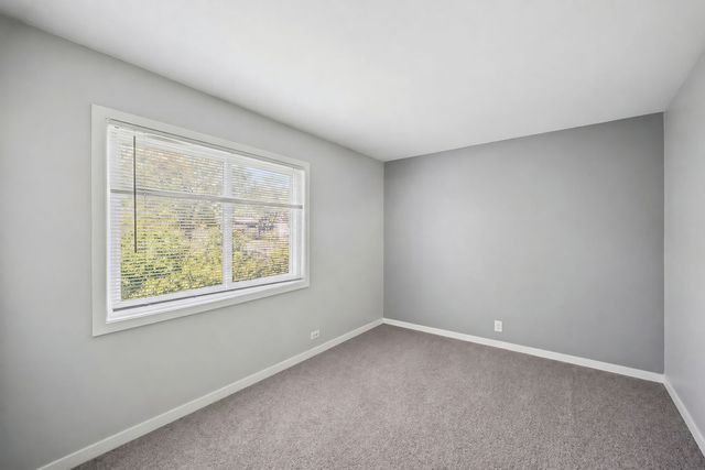 1160 Bramble Avenue, Bolingbrook, IL 60490