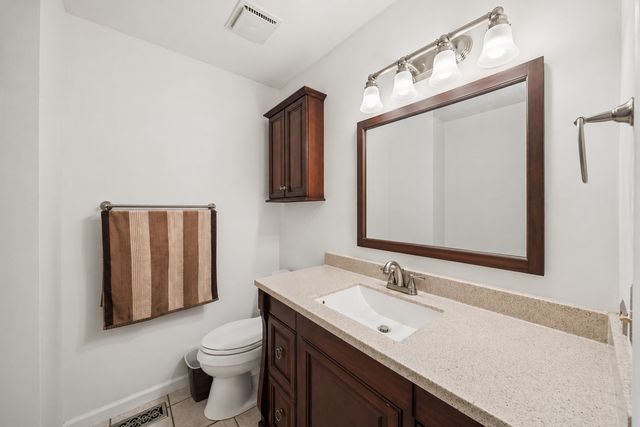 1160 Bramble Avenue, Bolingbrook, IL 60490
