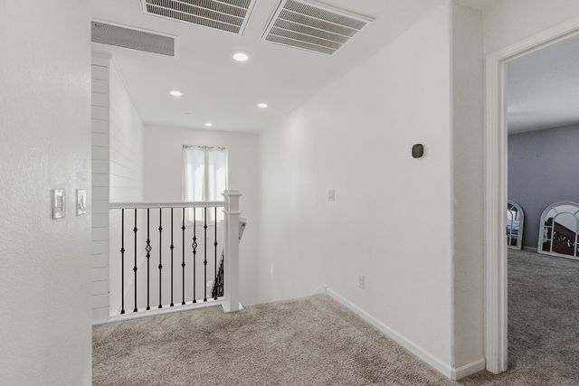 8025 Hughes Ct, Citrus Heights, CA 95610