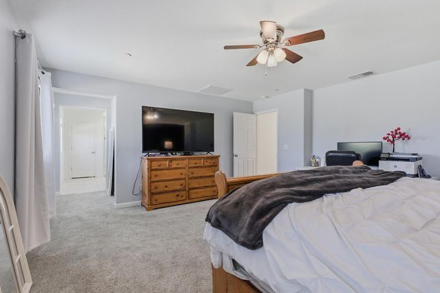 8025 Hughes Ct, Citrus Heights, CA 95610