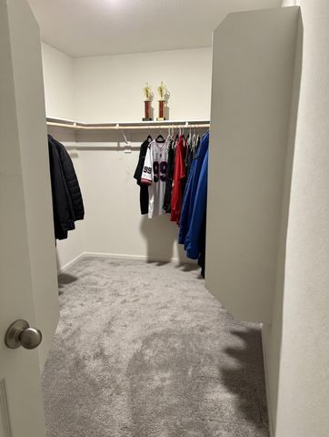 8025 Hughes Ct, Citrus Heights, CA 95610