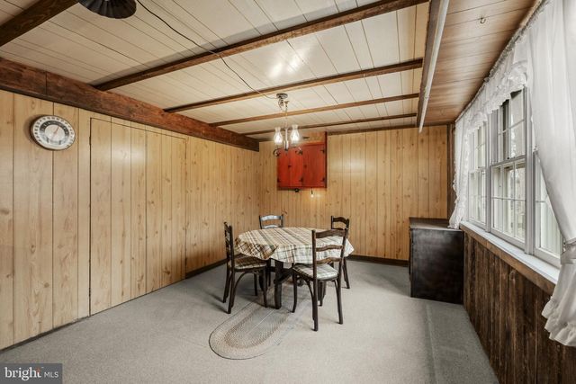 1419 FRITZTOWN RD, Reinholds, PA 17569