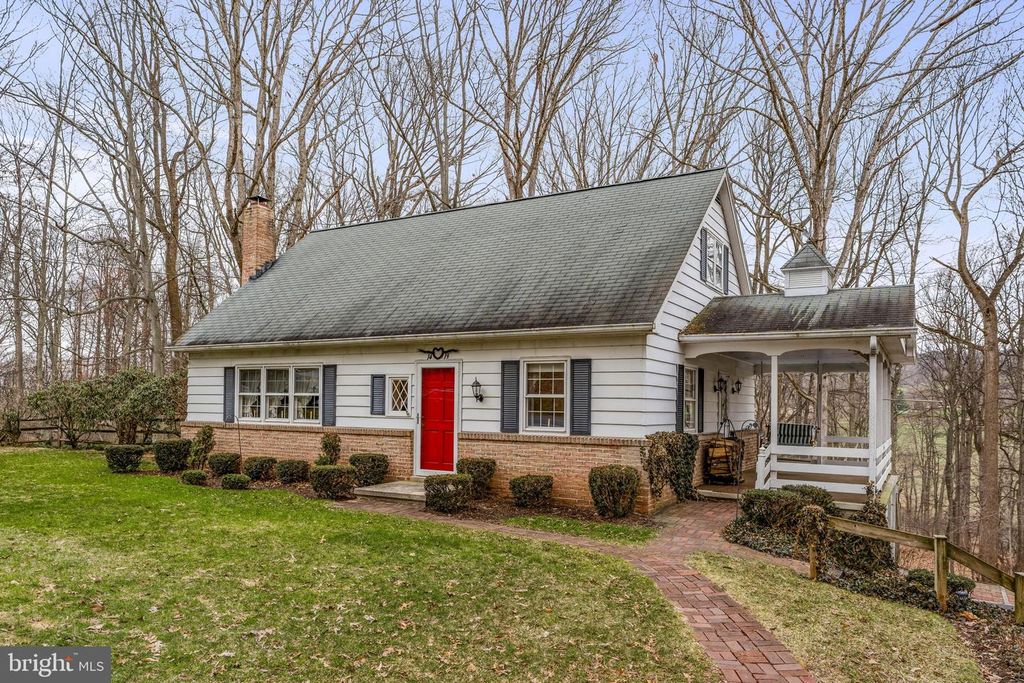 1419 FRITZTOWN RD, Reinholds, PA 17569