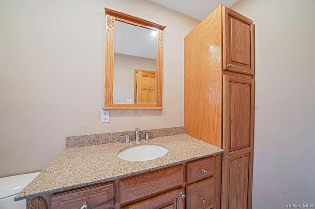 151 Wedgewood Drive, Hauppauge, NY 11788