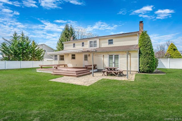 151 Wedgewood Drive, Hauppauge, NY 11788