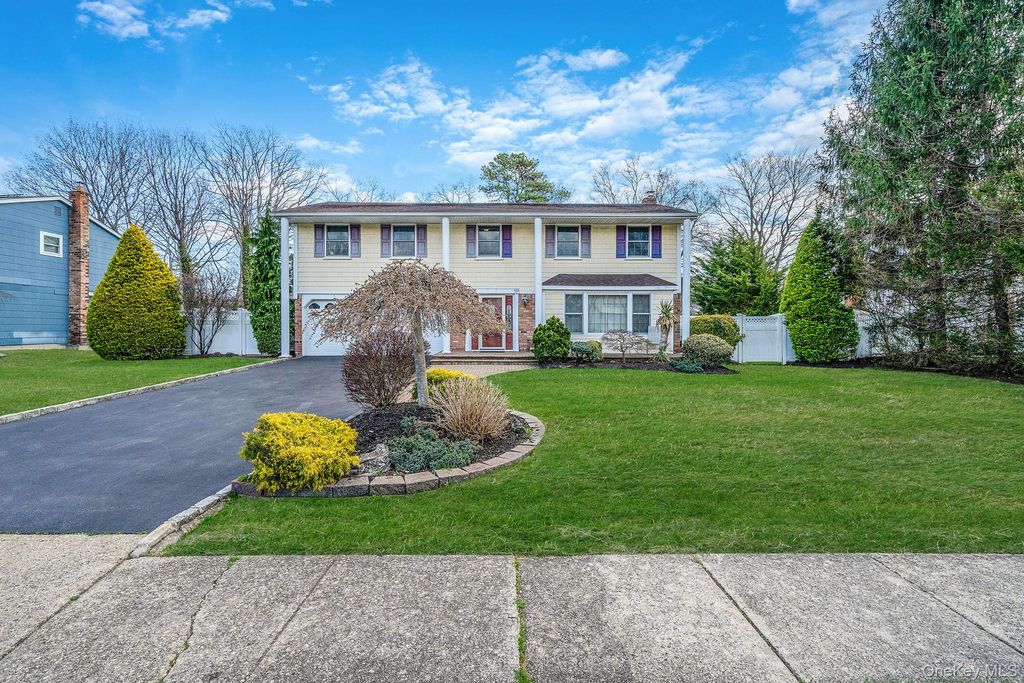 151 Wedgewood Drive, Hauppauge, NY 11788