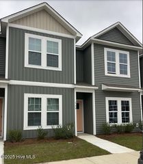 160 Loren Road, Hubert, NC 28539