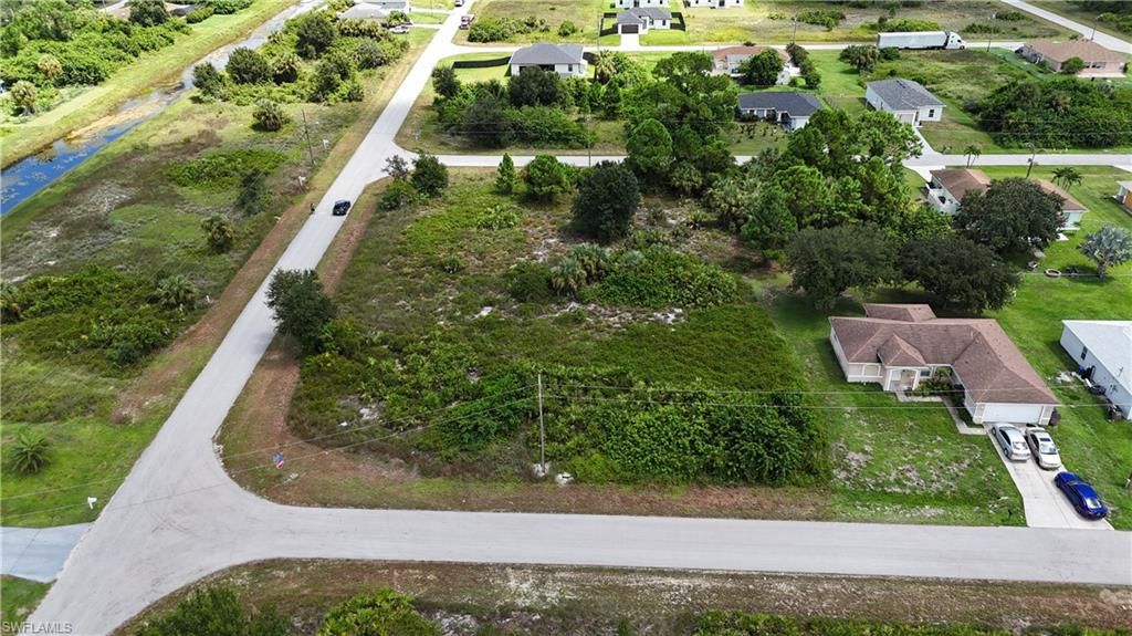 911 Martha AVE S, LEHIGH ACRES, FL 33974 — photo 5