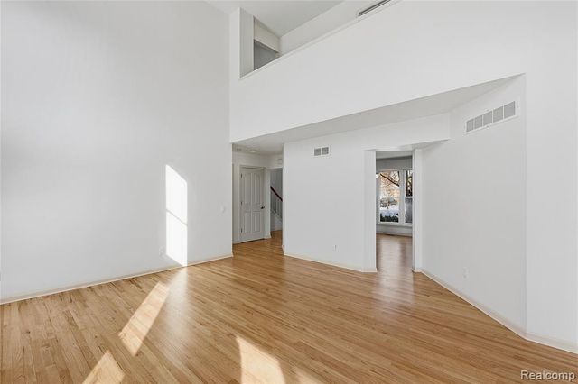 45677 Radnor Road, Canton, MI 48187