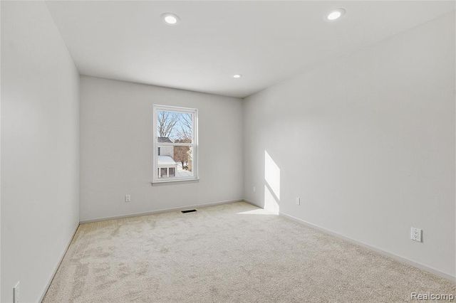 45677 Radnor Road, Canton, MI 48187