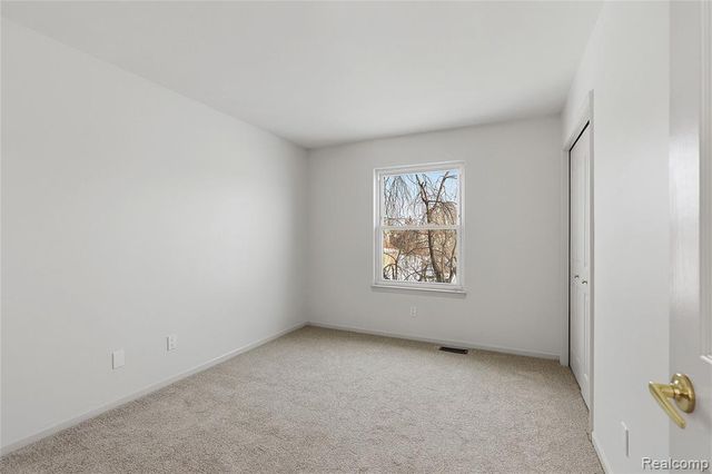 45677 Radnor Road, Canton, MI 48187