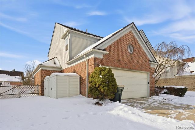 45677 Radnor Road, Canton, MI 48187