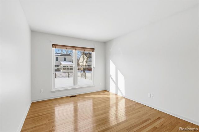 45677 Radnor Road, Canton, MI 48187