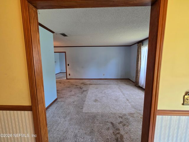 7060 SENECA Avenue, Jacksonville, FL 32210